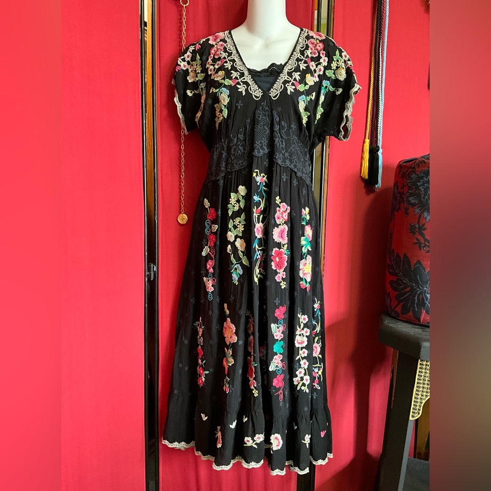 NWT$480 Johnny Was Ezra Embroidered Dress Slip
